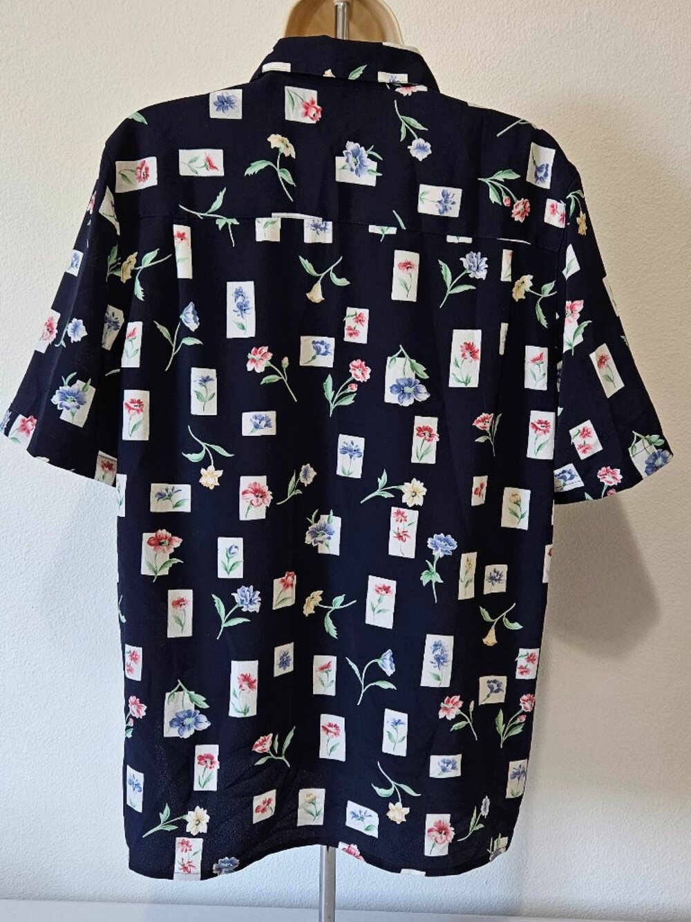 VINTAGE Alfred Dunner Short Sleeve Button Down Blouse - Picture 7 of 11